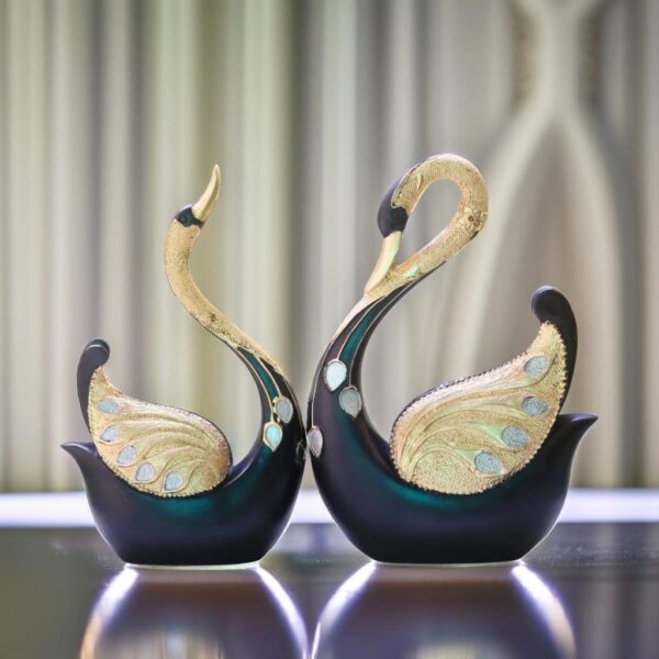 swan pair showpiece.