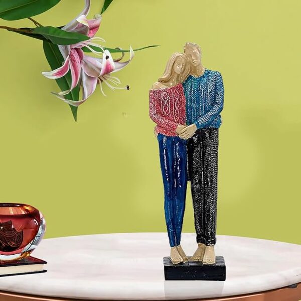Romantic Love Couple Statue Showpiece for Valentine Day