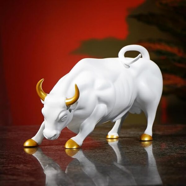 Bull Showpices for Living Room Charging Bull Statue