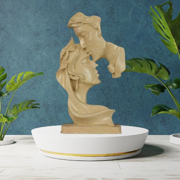 Human Face Couple Sculptures Showpieces Based on Modern Theme Abstract Design Art Figurines for Home Decor Living Room Decorative Display